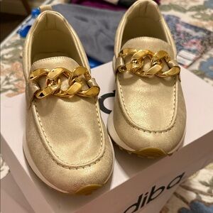 Diba Cream Loafers with Gold Chain- will fit up to an 8!
